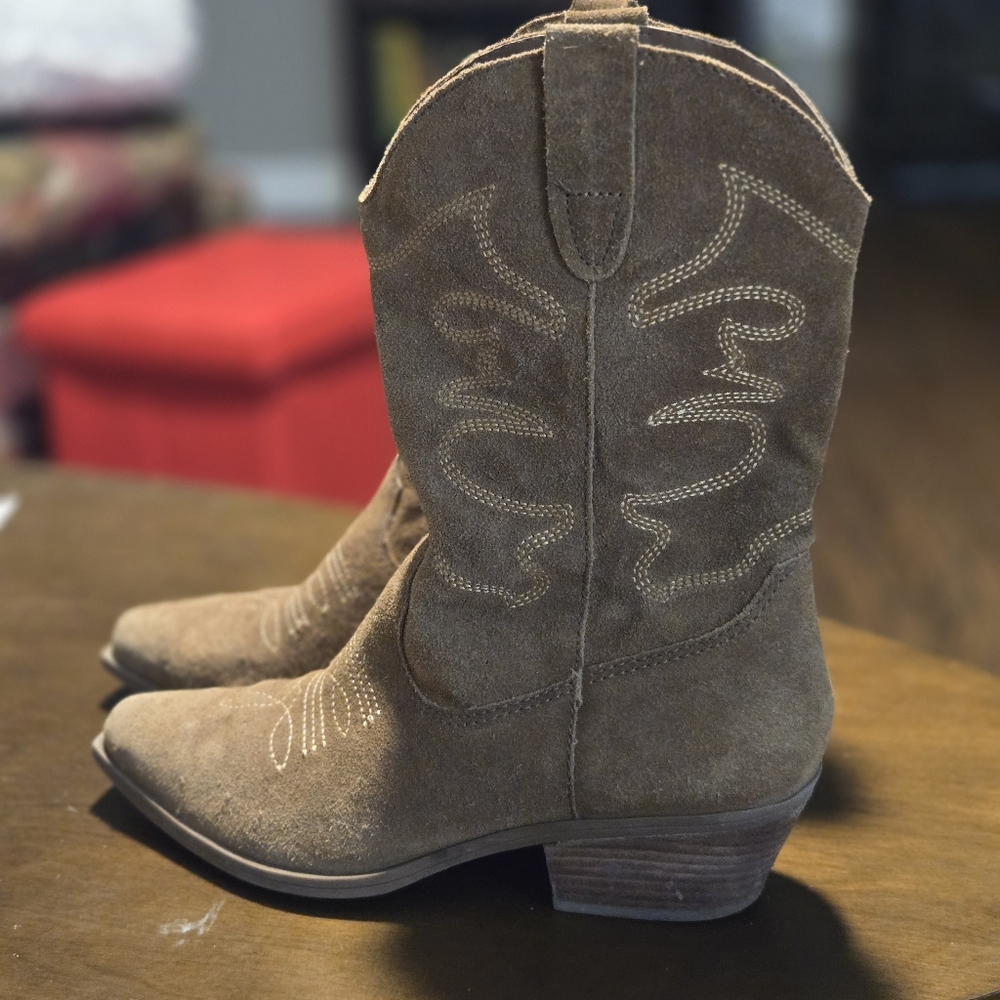 Steve Madden Tan Suede Mid-calf Ladies Western Boot - Sz 8